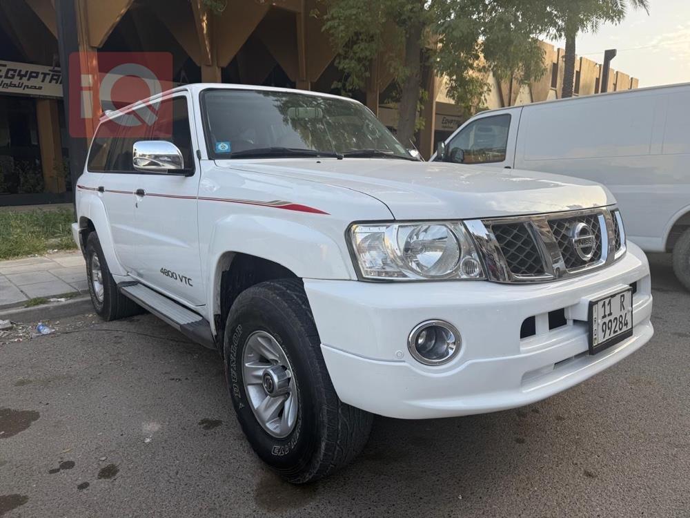 نیسان پاترۆل سەفاری